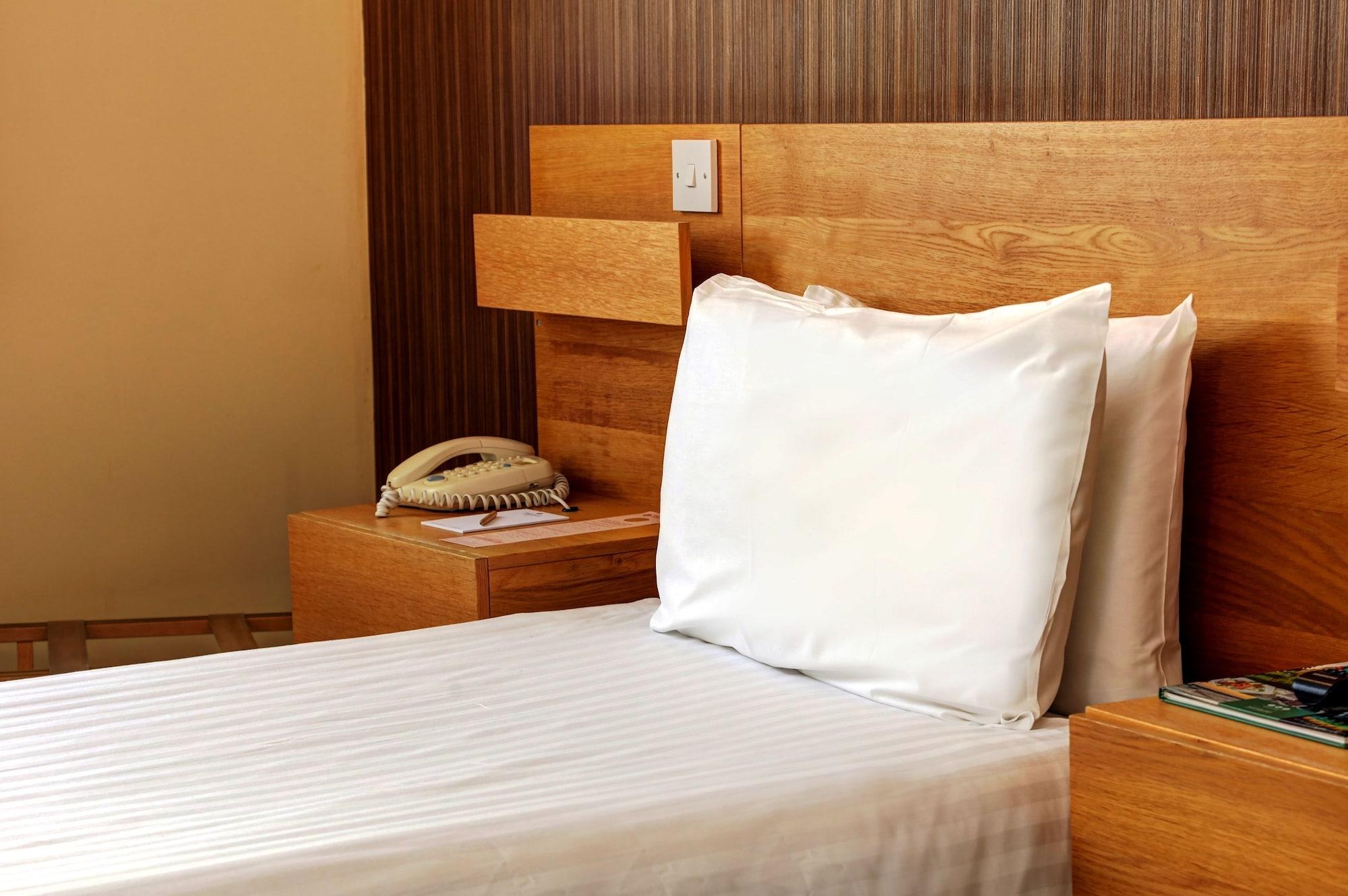 Western Thurrock Hotel 3*