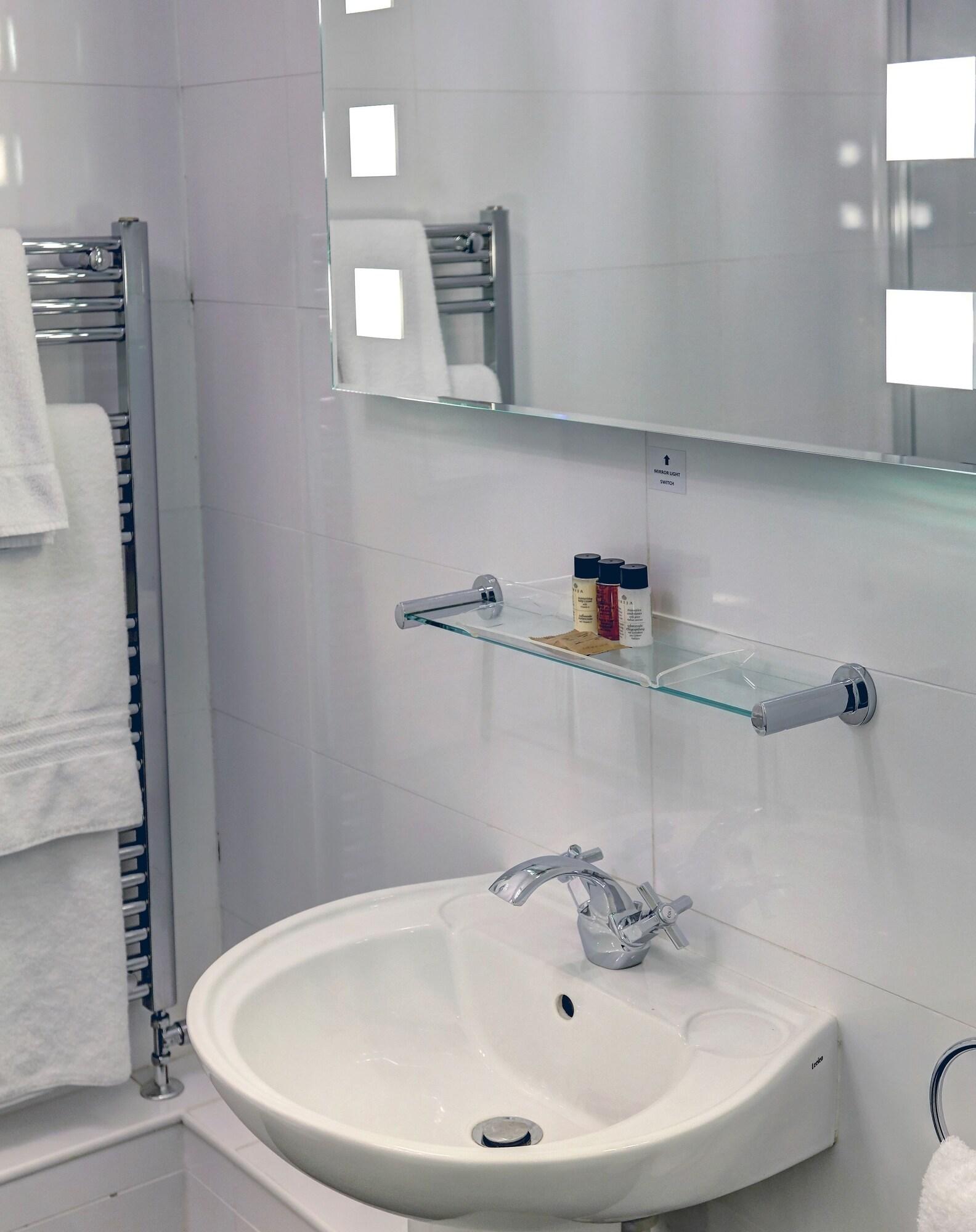 Hotel Western Thurrock 3*